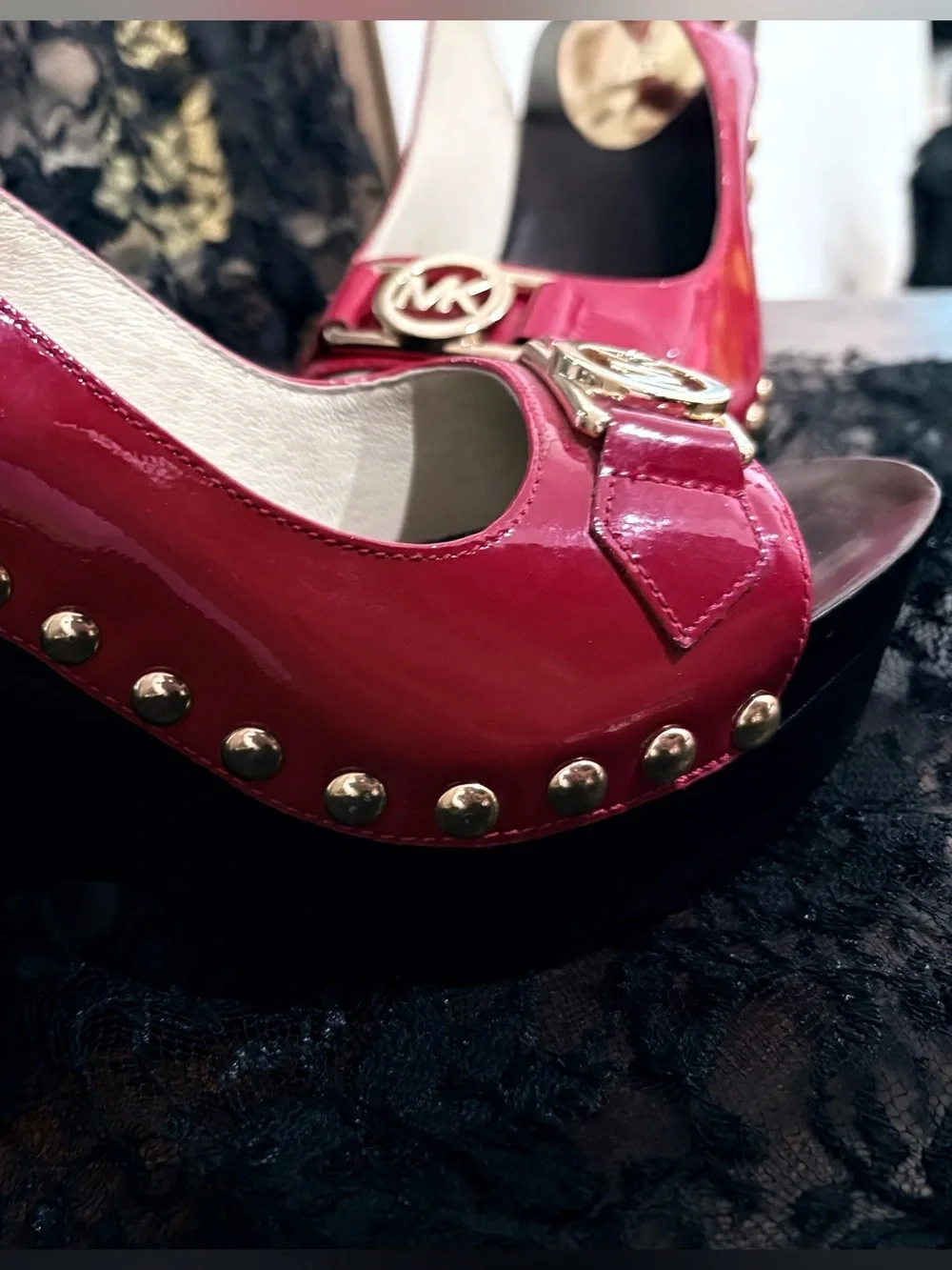 Size 5 Michael Kors Glossy Red  Patent MK Logo Slide Sandals
